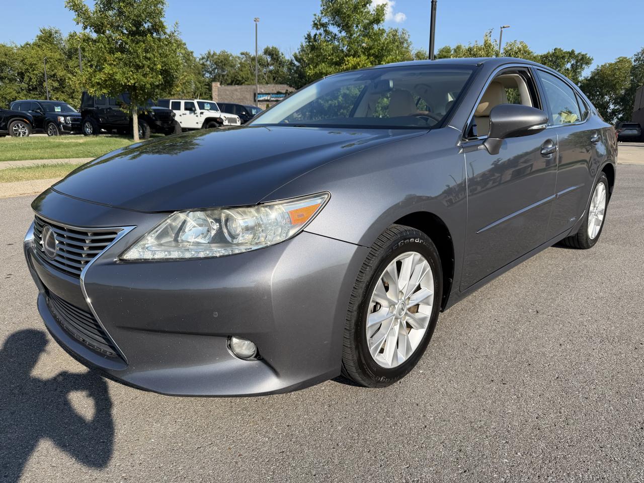 Lexus ES 300h 4dr Sdn Hybrid 2014