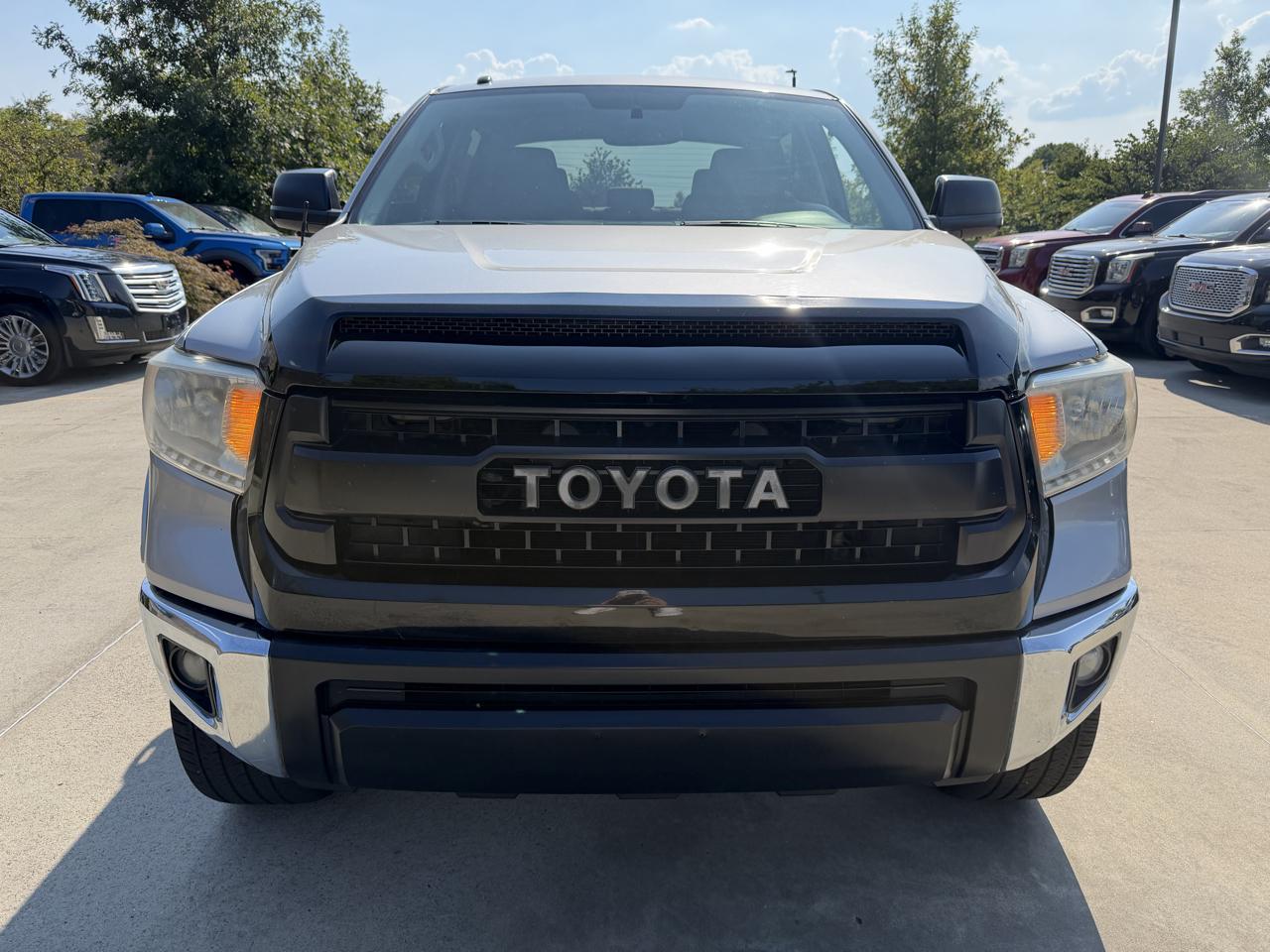 Toyota Tundra 2WD Truck  2016