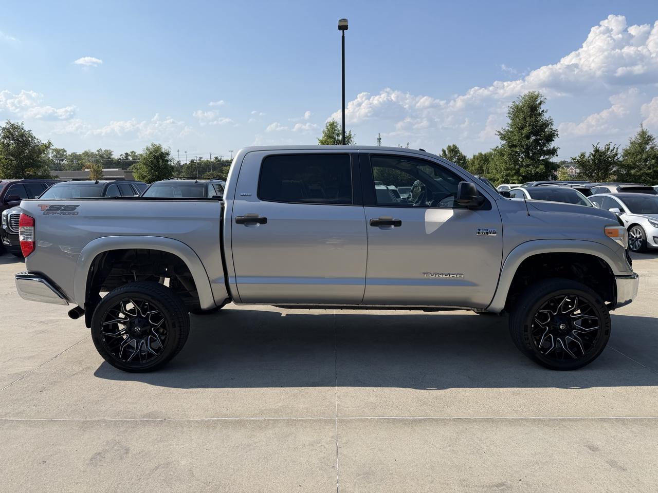 Toyota Tundra 2WD Truck  2016