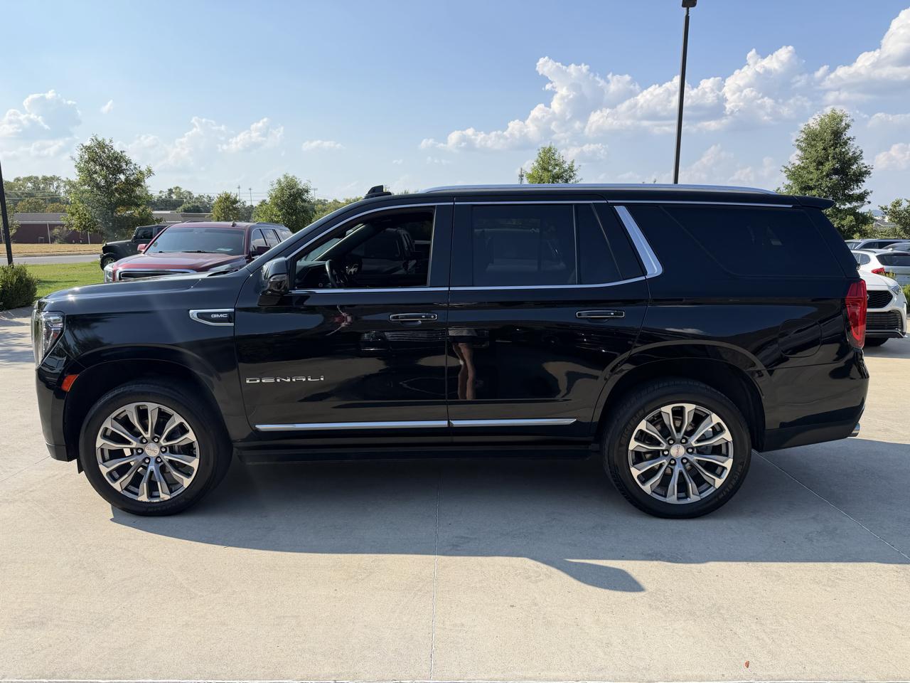 GMC Yukon 4WD 4dr Denali 2021