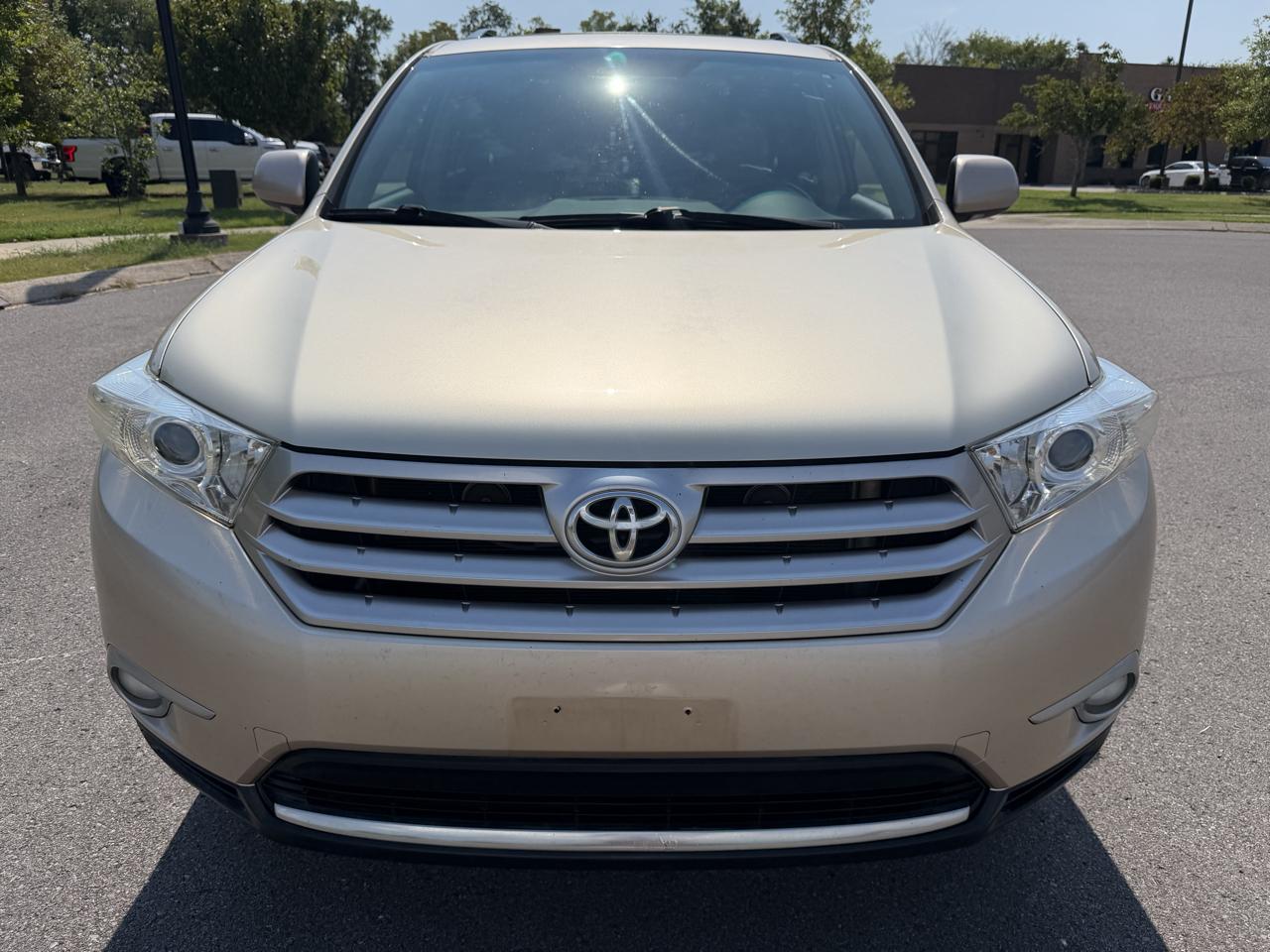 Toyota Highlander  2012