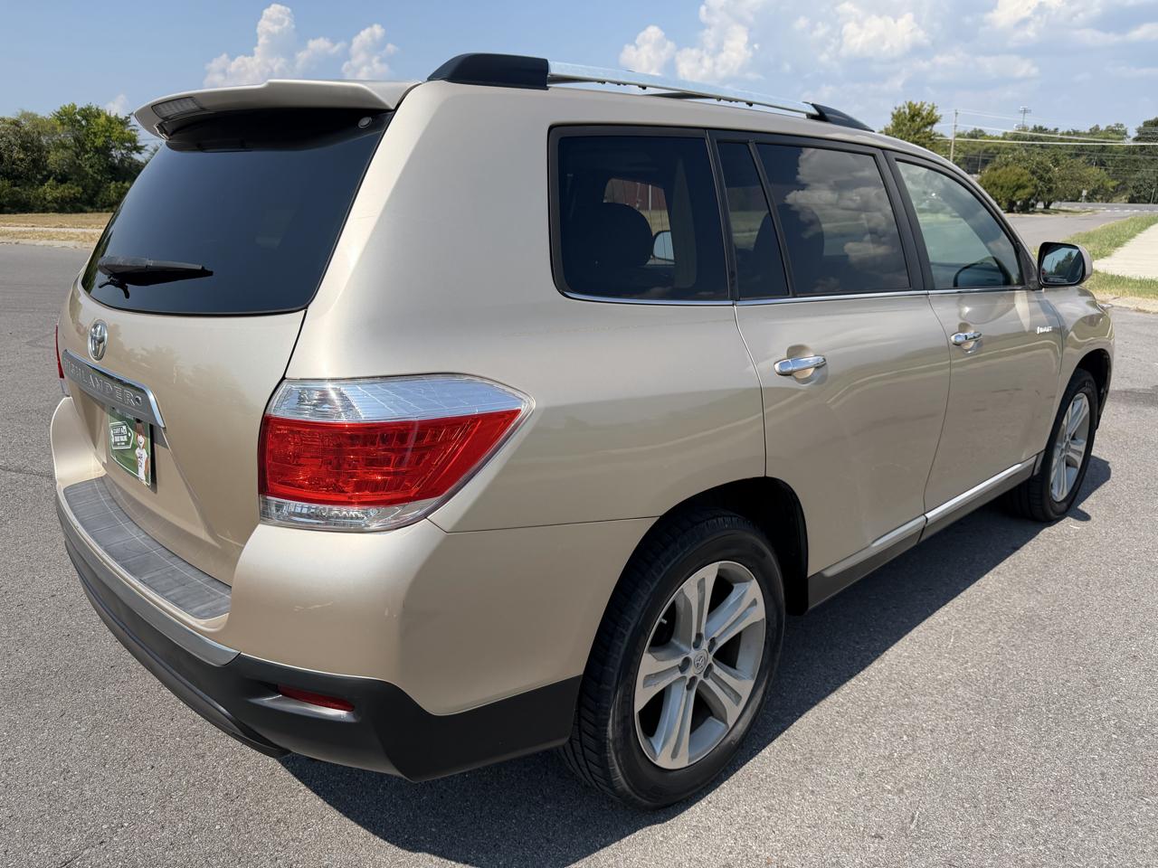 Toyota Highlander  2012