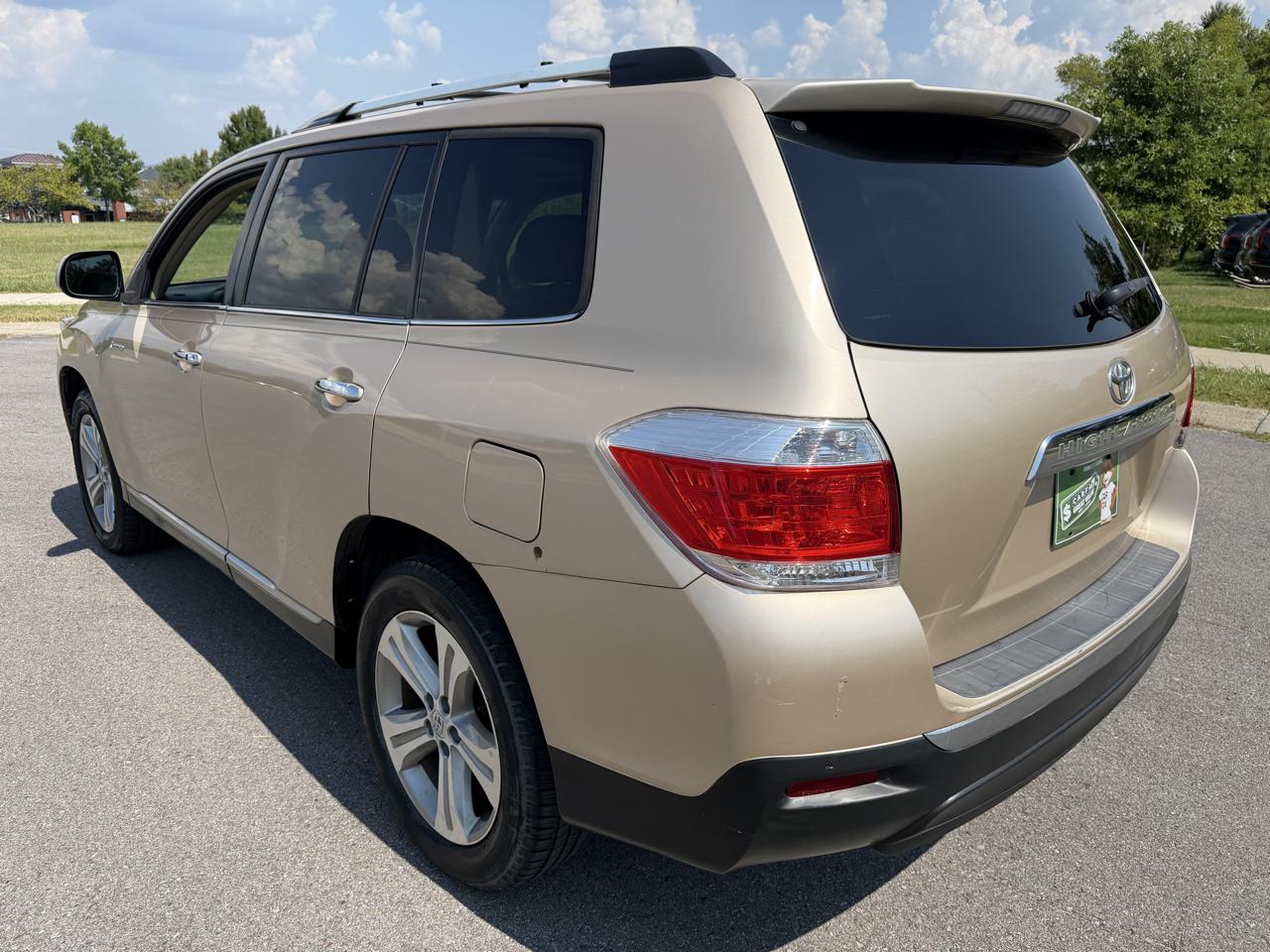 Toyota Highlander  2012