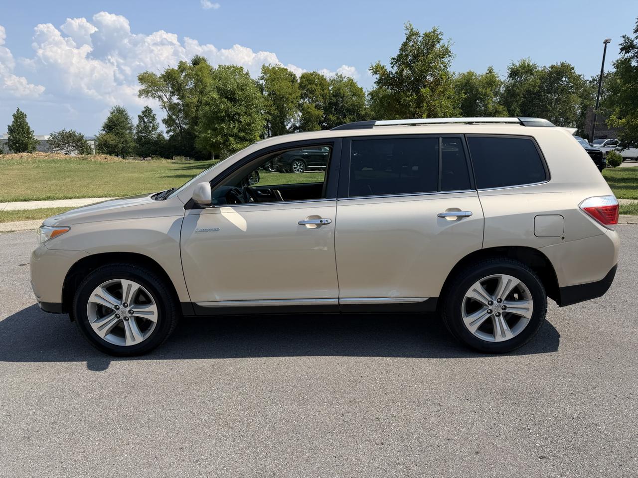 Toyota Highlander  2012