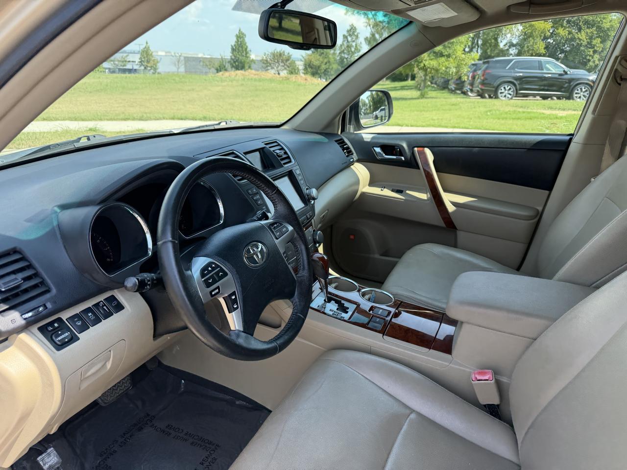 Toyota Highlander  2012