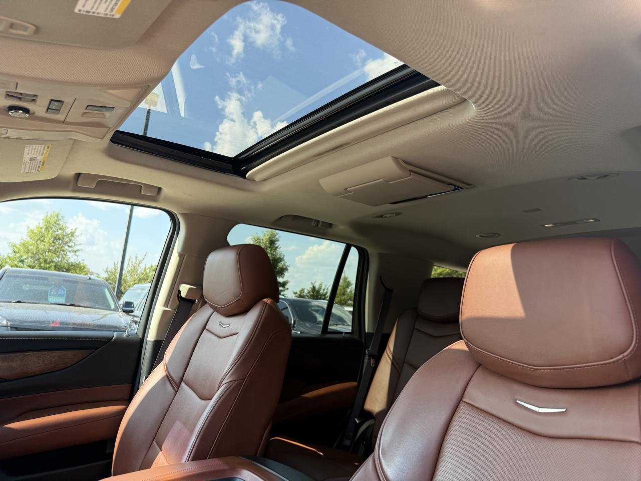 Cadillac Escalade 4WD 4dr Luxury 2015