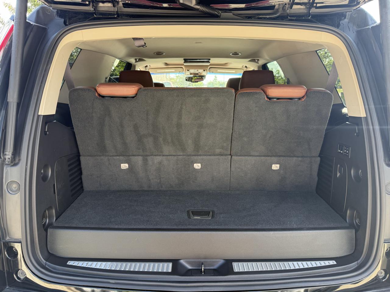 Cadillac Escalade 4WD 4dr Luxury 2015