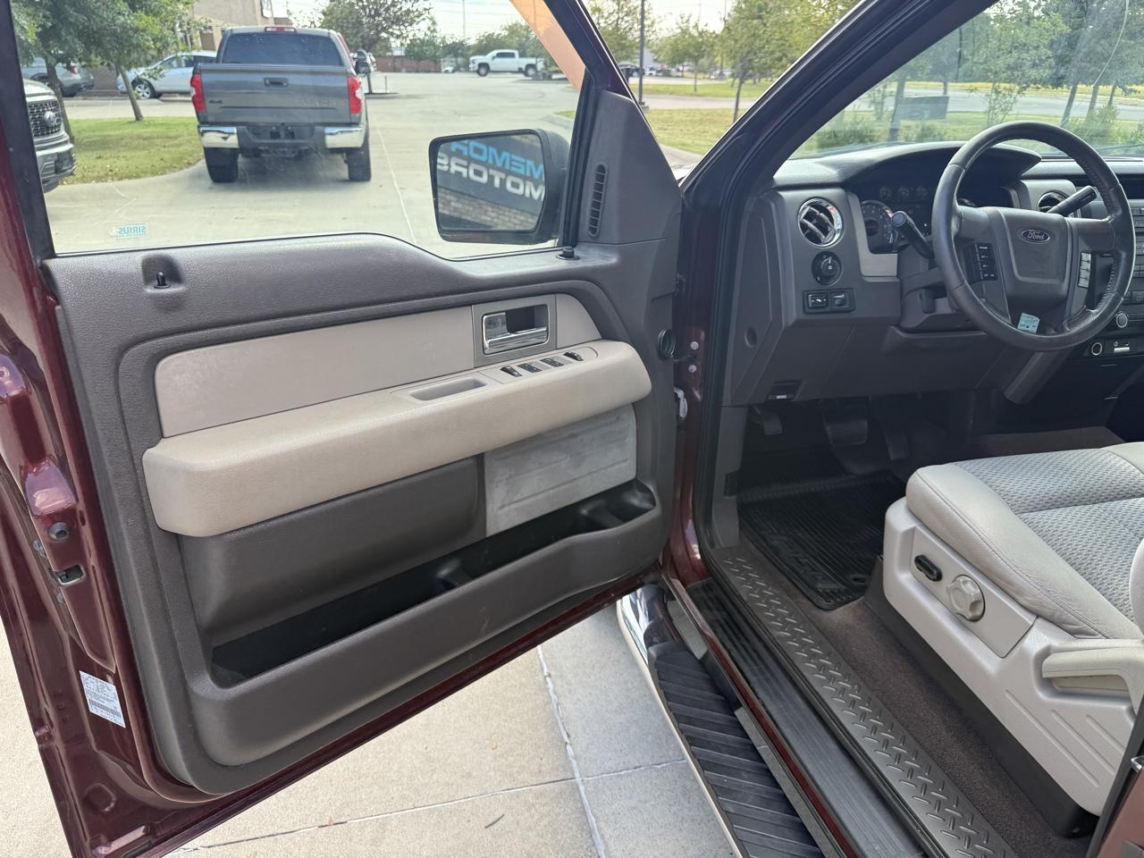 Ford F-150 4WD SuperCab 133" XLT 2009