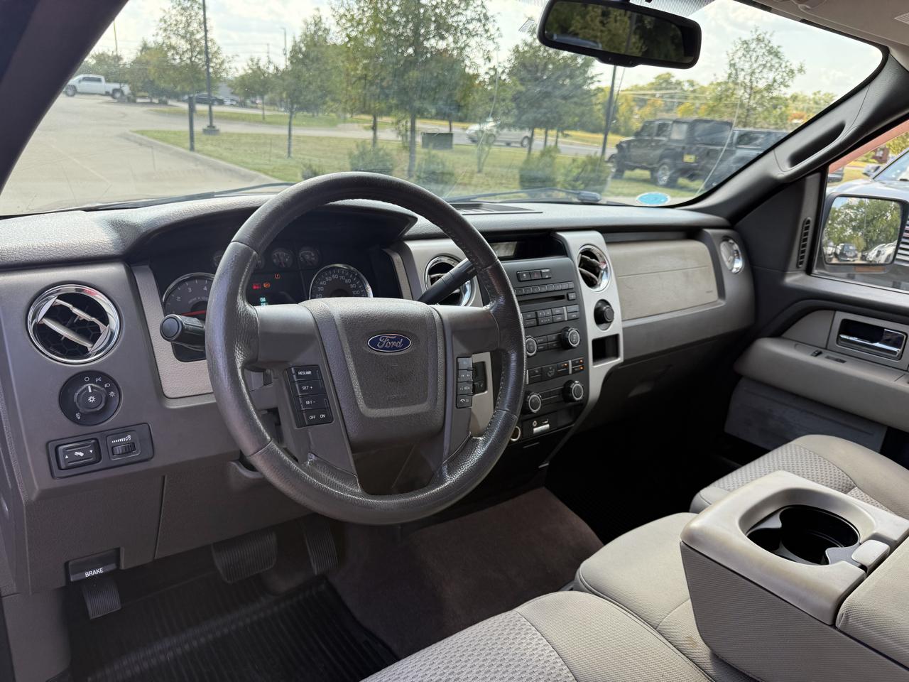 Ford F-150 4WD SuperCab 133" XLT 2009