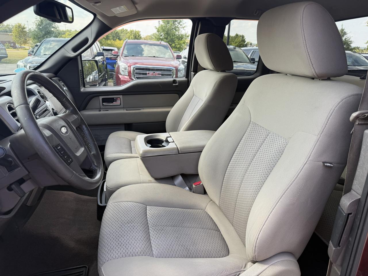 Ford F-150 4WD SuperCab 133" XLT 2009