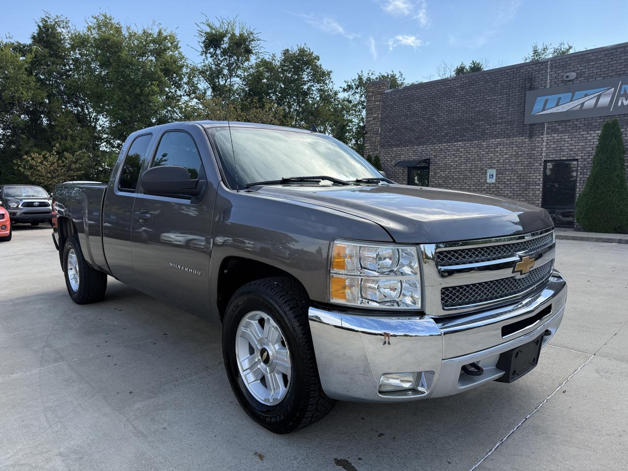 Chevrolet Silverado 1500 2WD Ext Cab 143.5" LT 2012