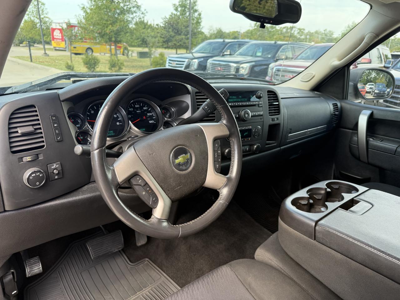 Chevrolet Silverado 1500 2WD Ext Cab 143.5" LT 2012