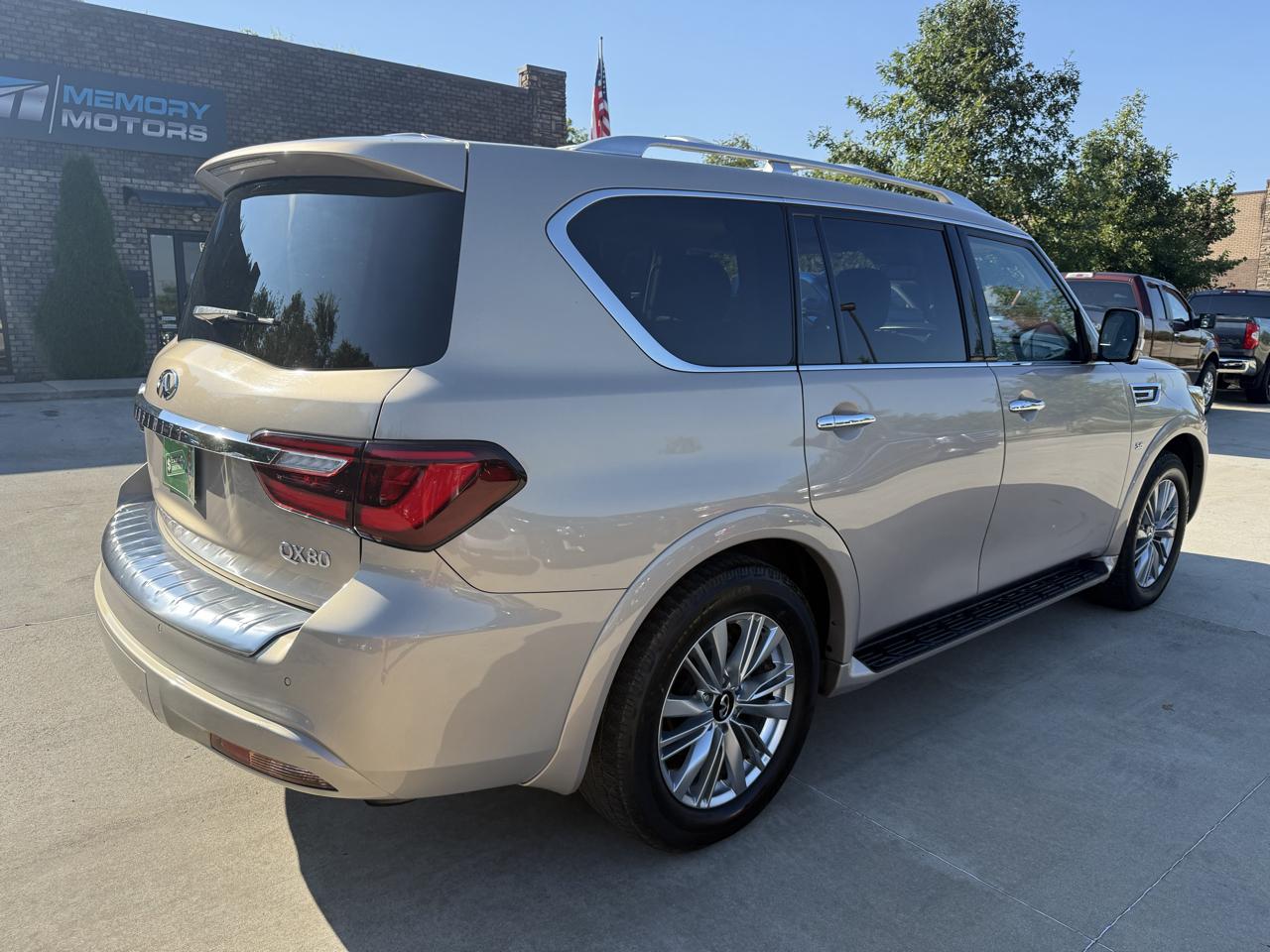 Infiniti QX80 LUXE RWD 2019