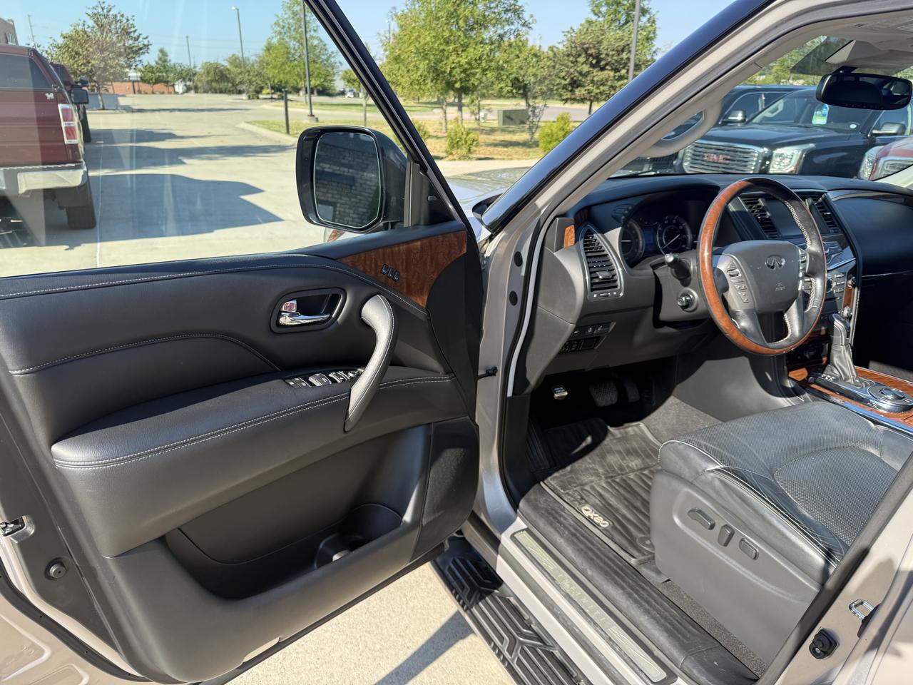 Infiniti QX80 LUXE RWD 2019