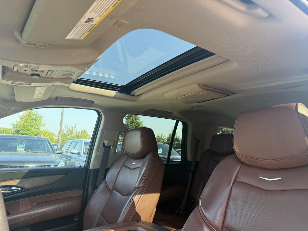 Cadillac Escalade 4WD 4dr Luxury 2018