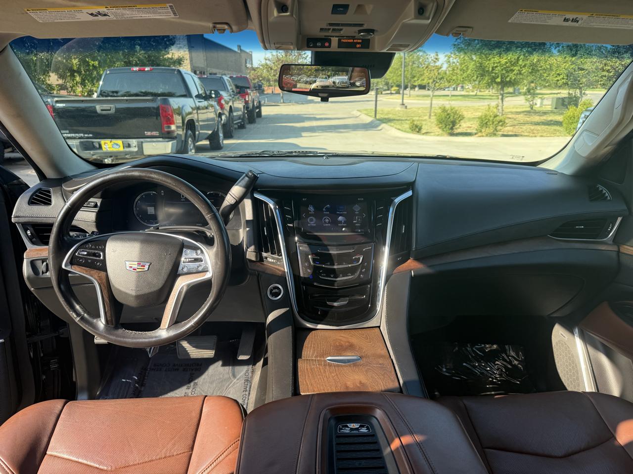 Cadillac Escalade 4WD 4dr Luxury 2018