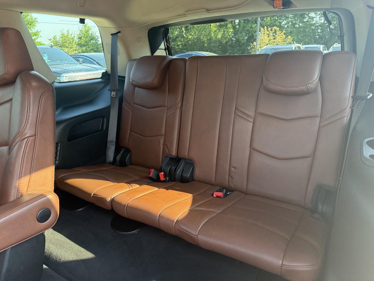Cadillac Escalade 4WD 4dr Luxury 2018