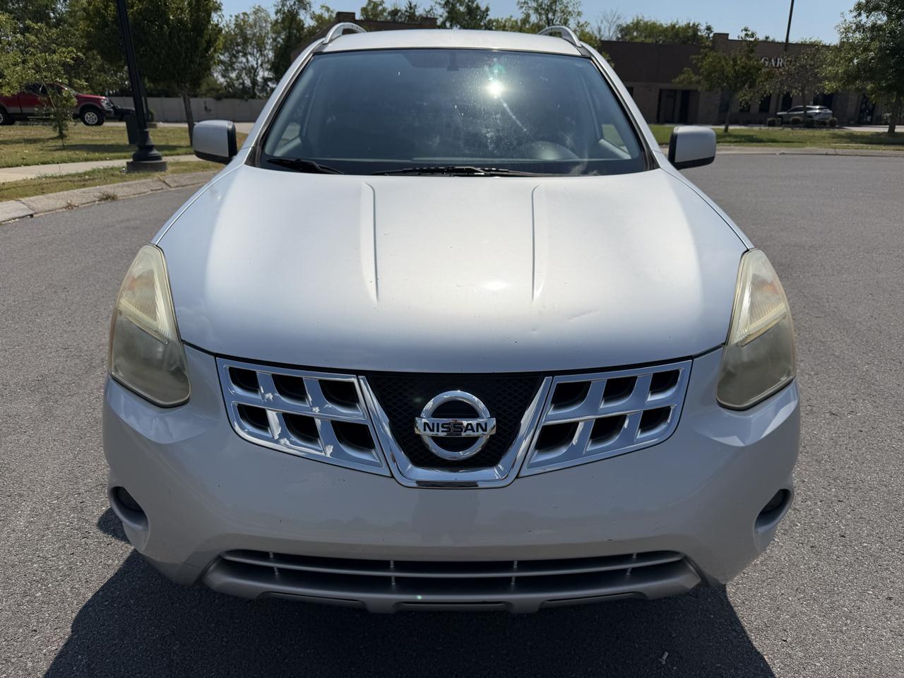 Nissan Rogue FWD 4dr SV 2011