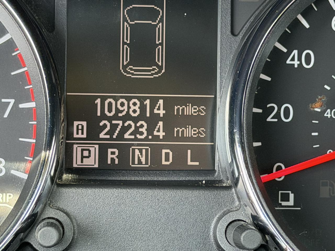 Nissan Rogue FWD 4dr SV 2011