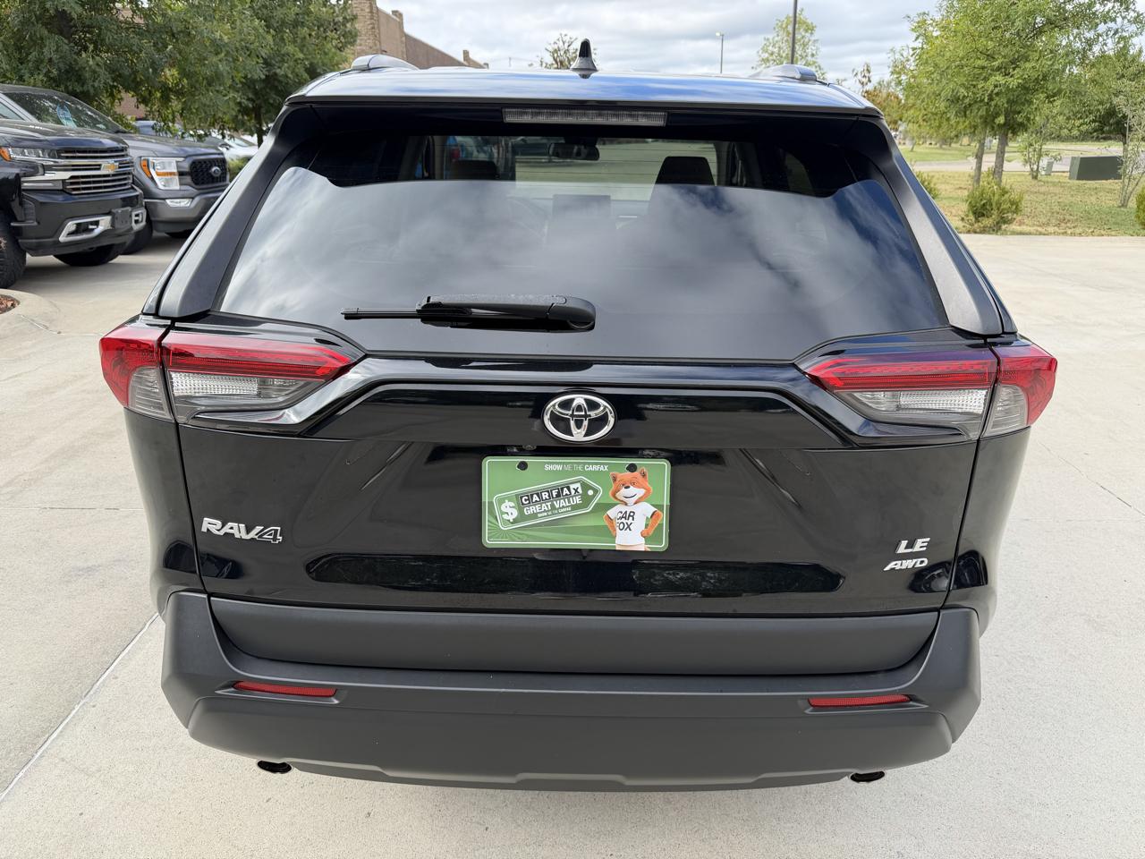 Toyota RAV4 LE AWD 2019