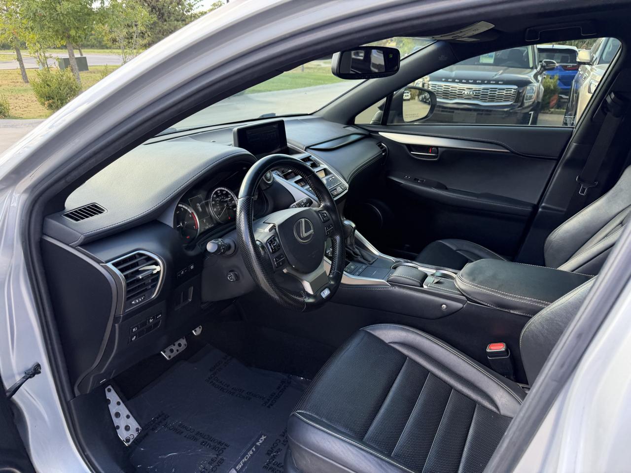 Lexus NX NX 300 FWD 2019