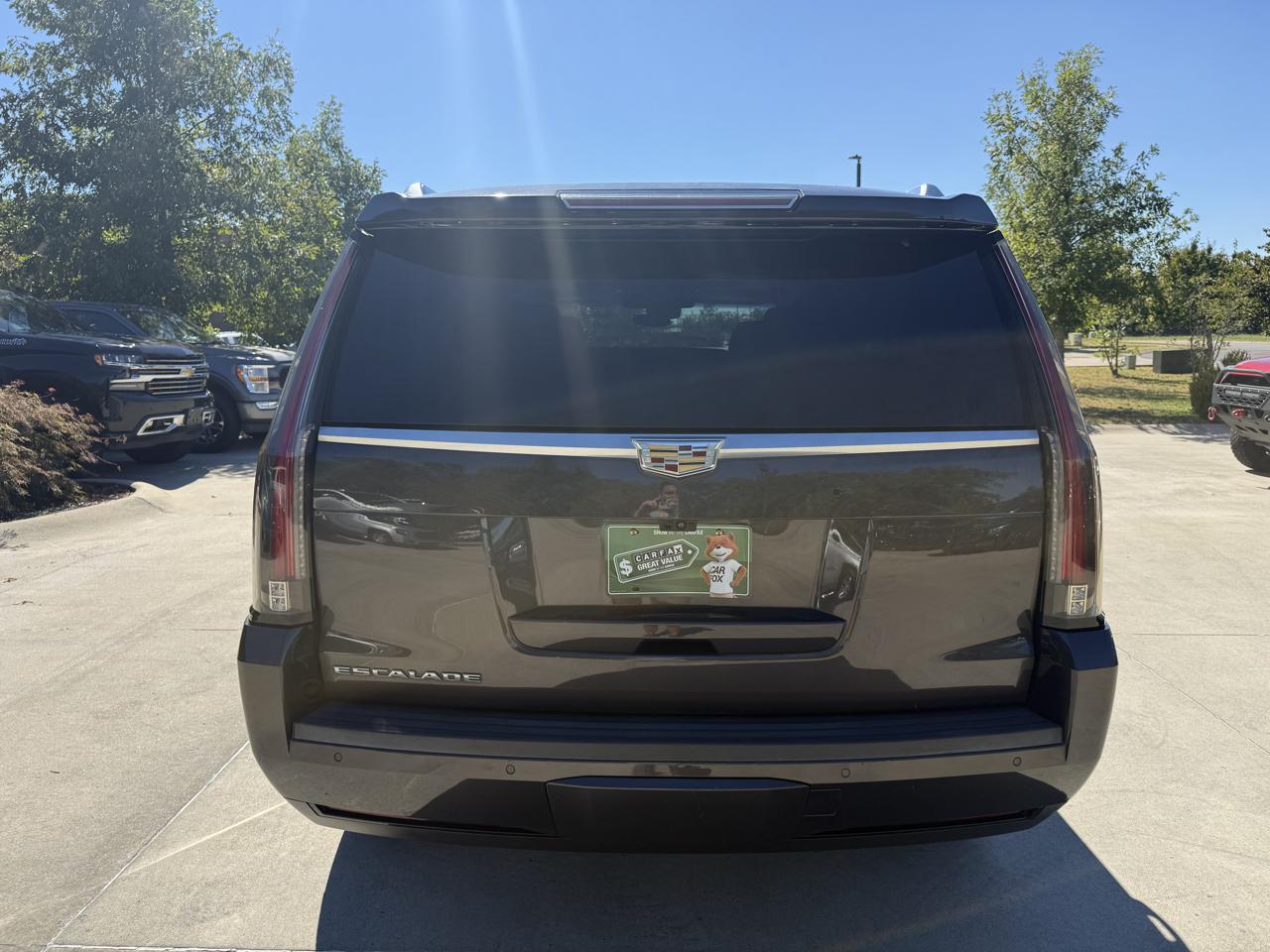 Cadillac Escalade 2WD 4dr Luxury 2018