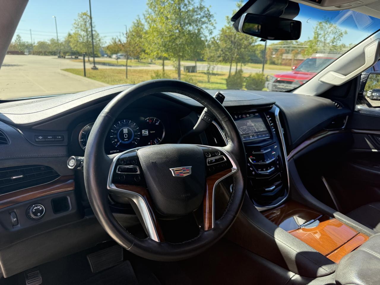 Cadillac Escalade 2WD 4dr Luxury 2018