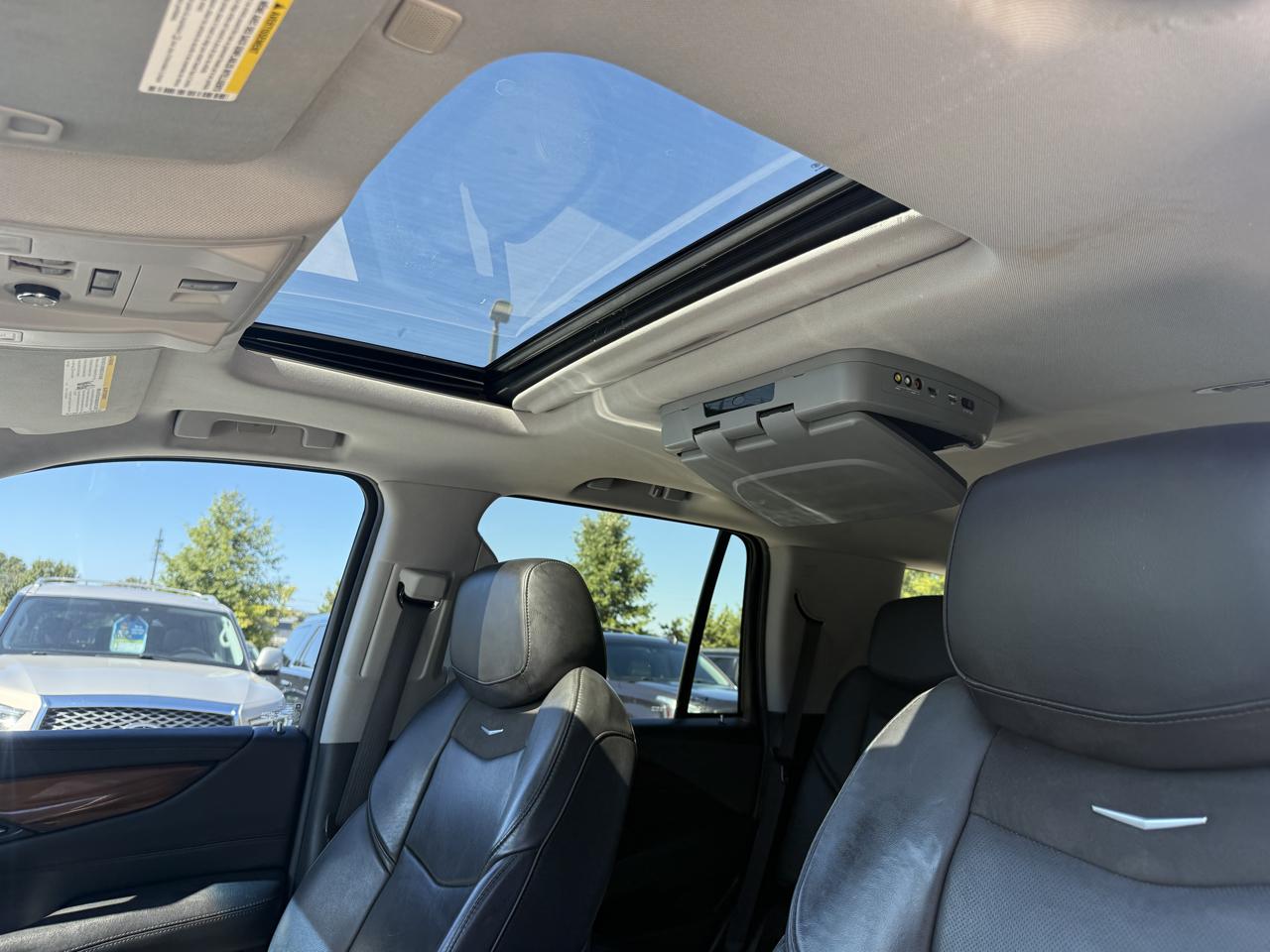 Cadillac Escalade 2WD 4dr Luxury 2018