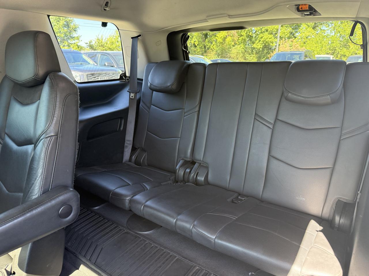 Cadillac Escalade 2WD 4dr Luxury 2018