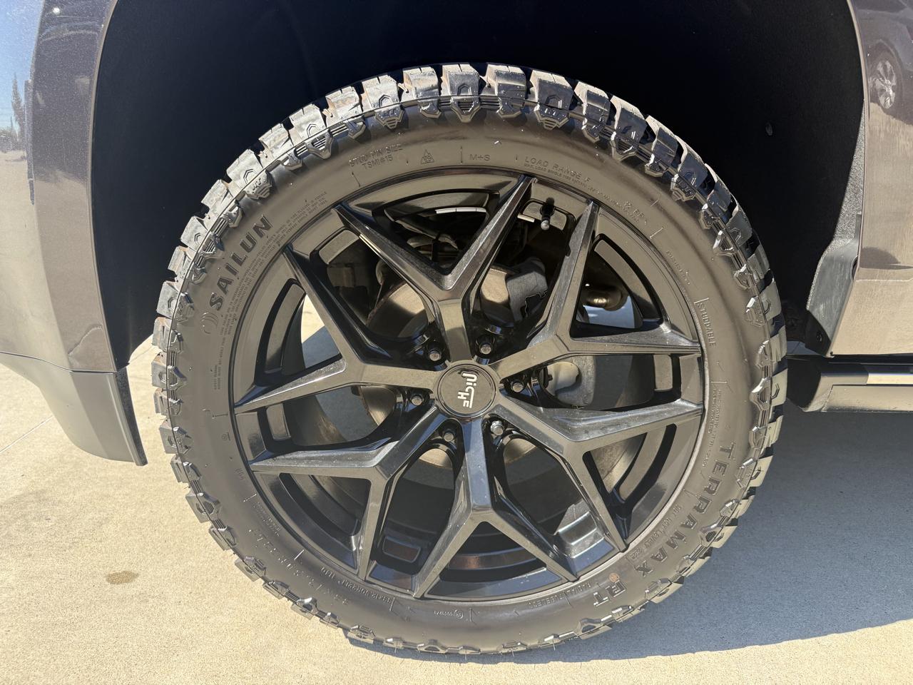 GMC Yukon 4WD 4dr Denali 2018