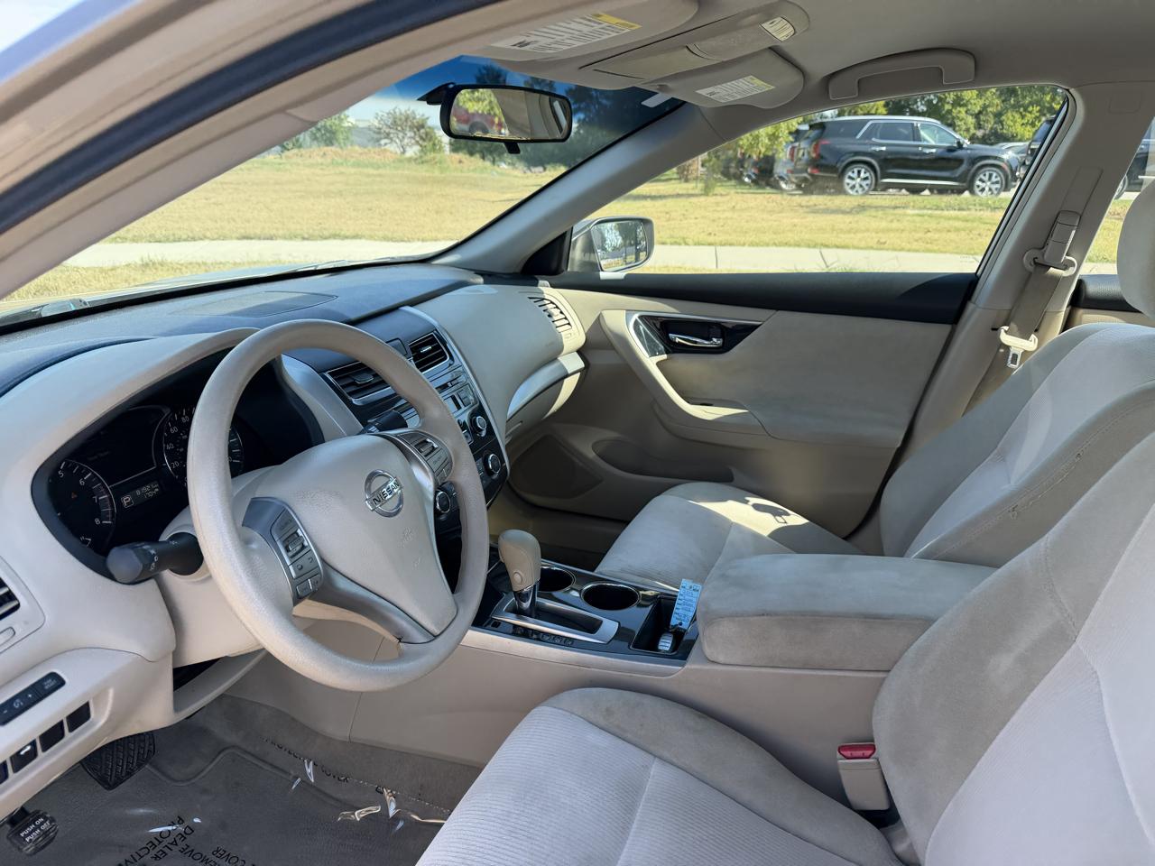 Nissan Altima 4dr Sdn I4 2.5 S 2013