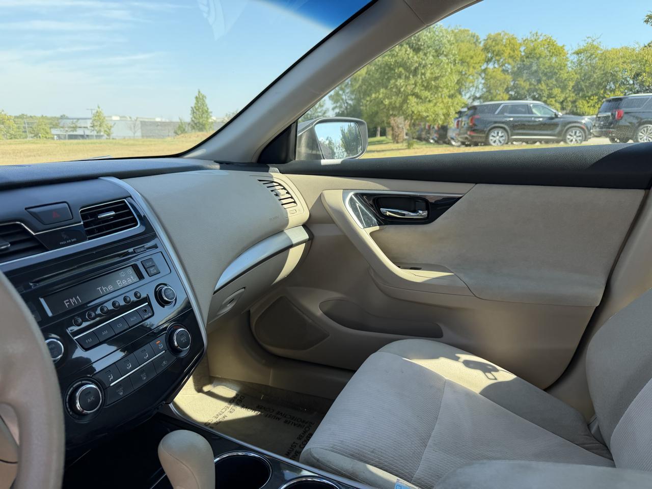 Nissan Altima 4dr Sdn I4 2.5 S 2013