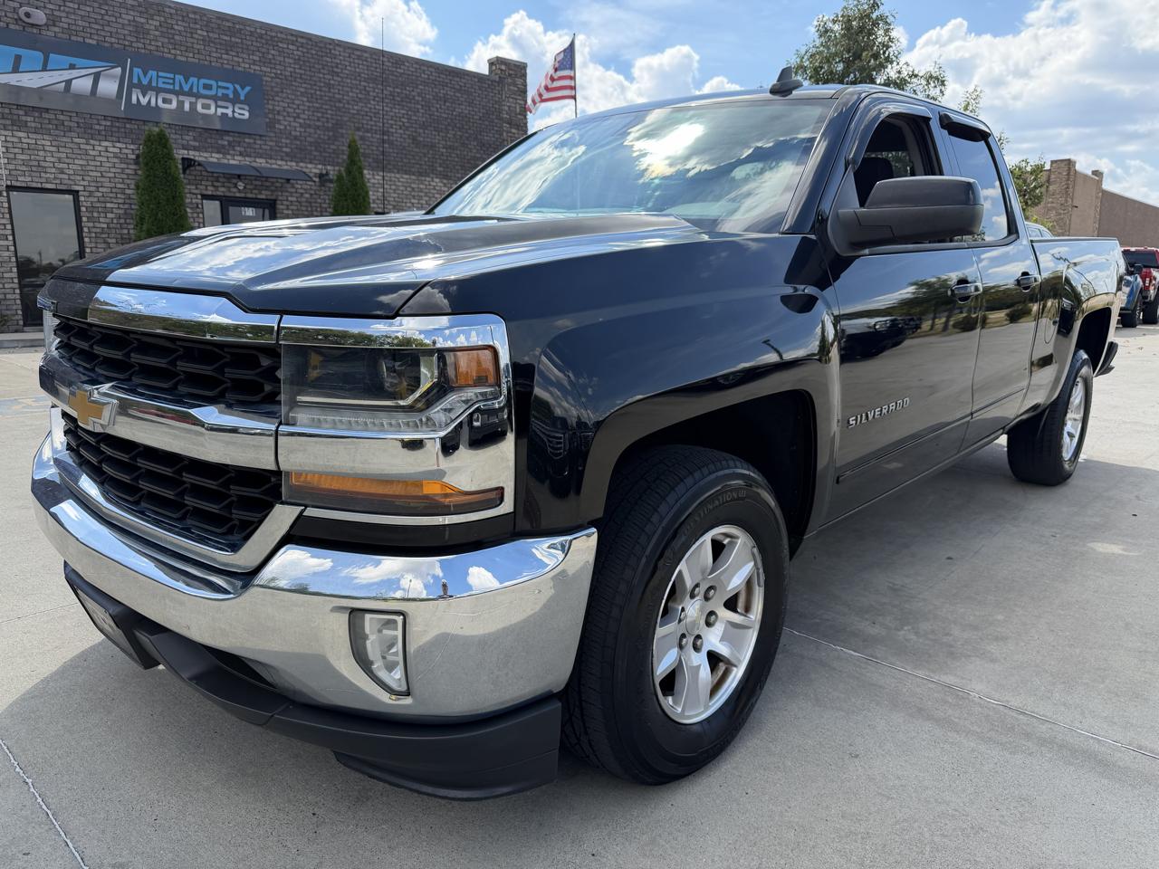 Chevrolet Silverado 1500 2WD Double Cab 143.5" LT w/1LT 2017