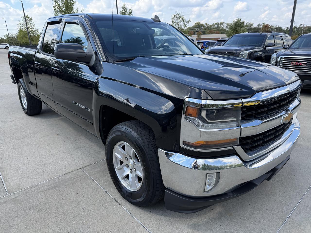 Chevrolet Silverado 1500 2WD Double Cab 143.5" LT w/1LT 2017