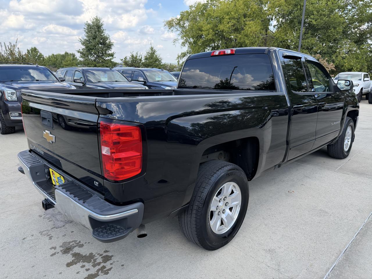 Chevrolet Silverado 1500 2WD Double Cab 143.5" LT w/1LT 2017