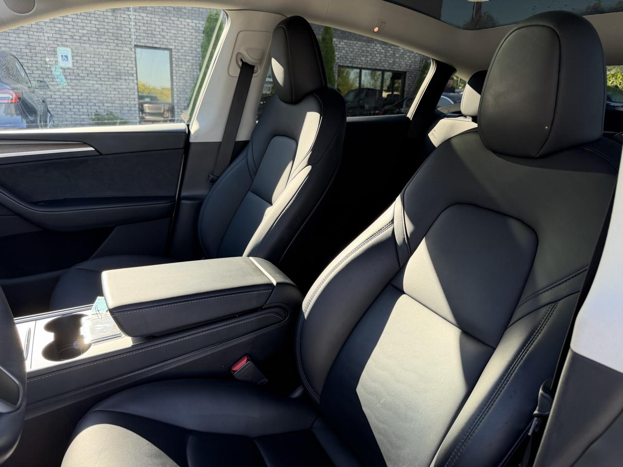 Tesla Model Y Long Range AWD 2023