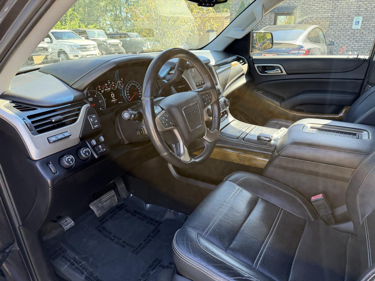GMC Yukon 4WD 4dr Denali 2017
