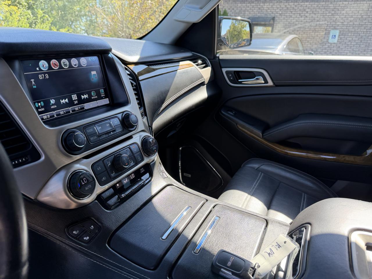 GMC Yukon 4WD 4dr Denali 2017