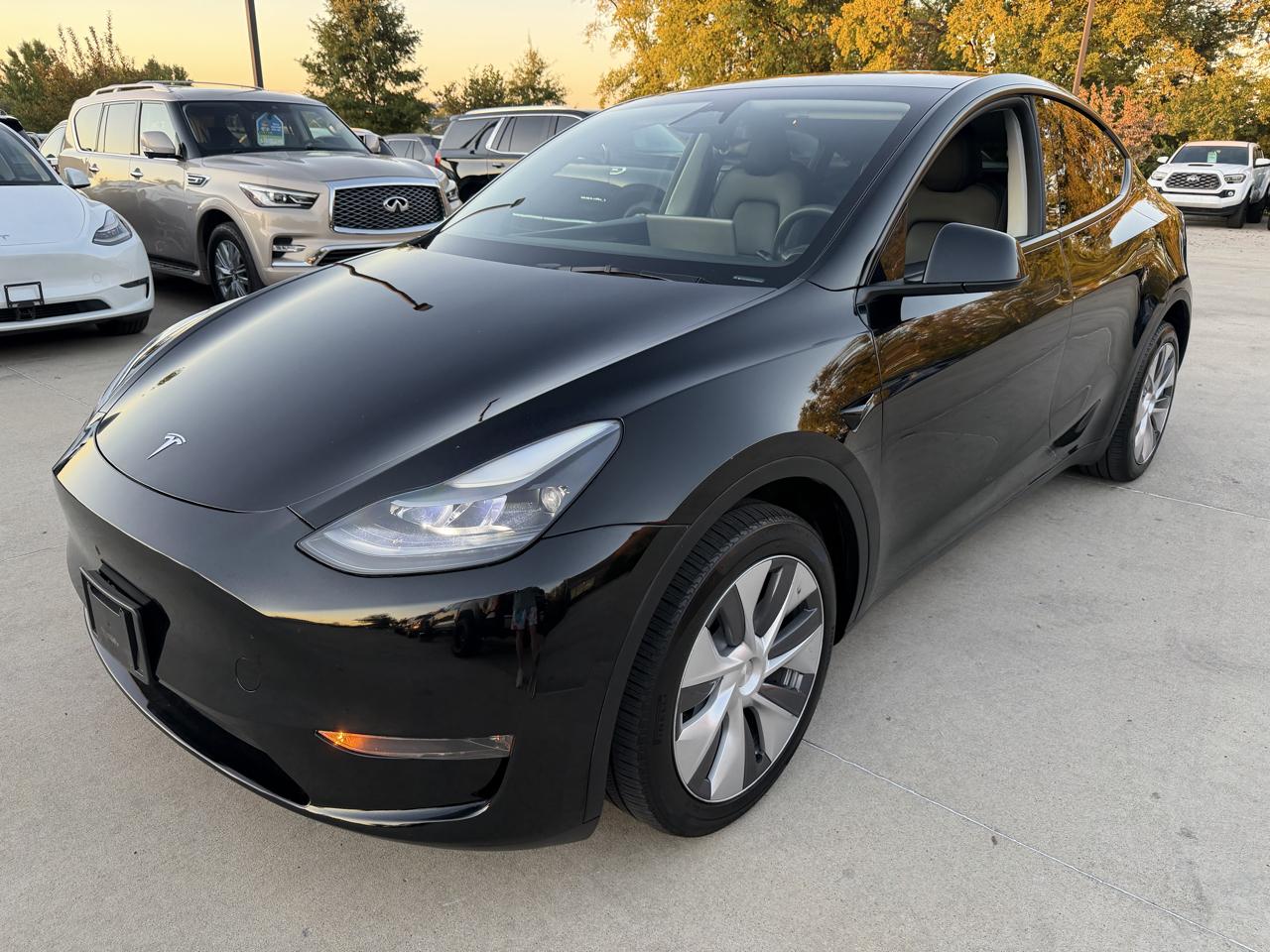 Tesla Model Y Long Range AWD 2023