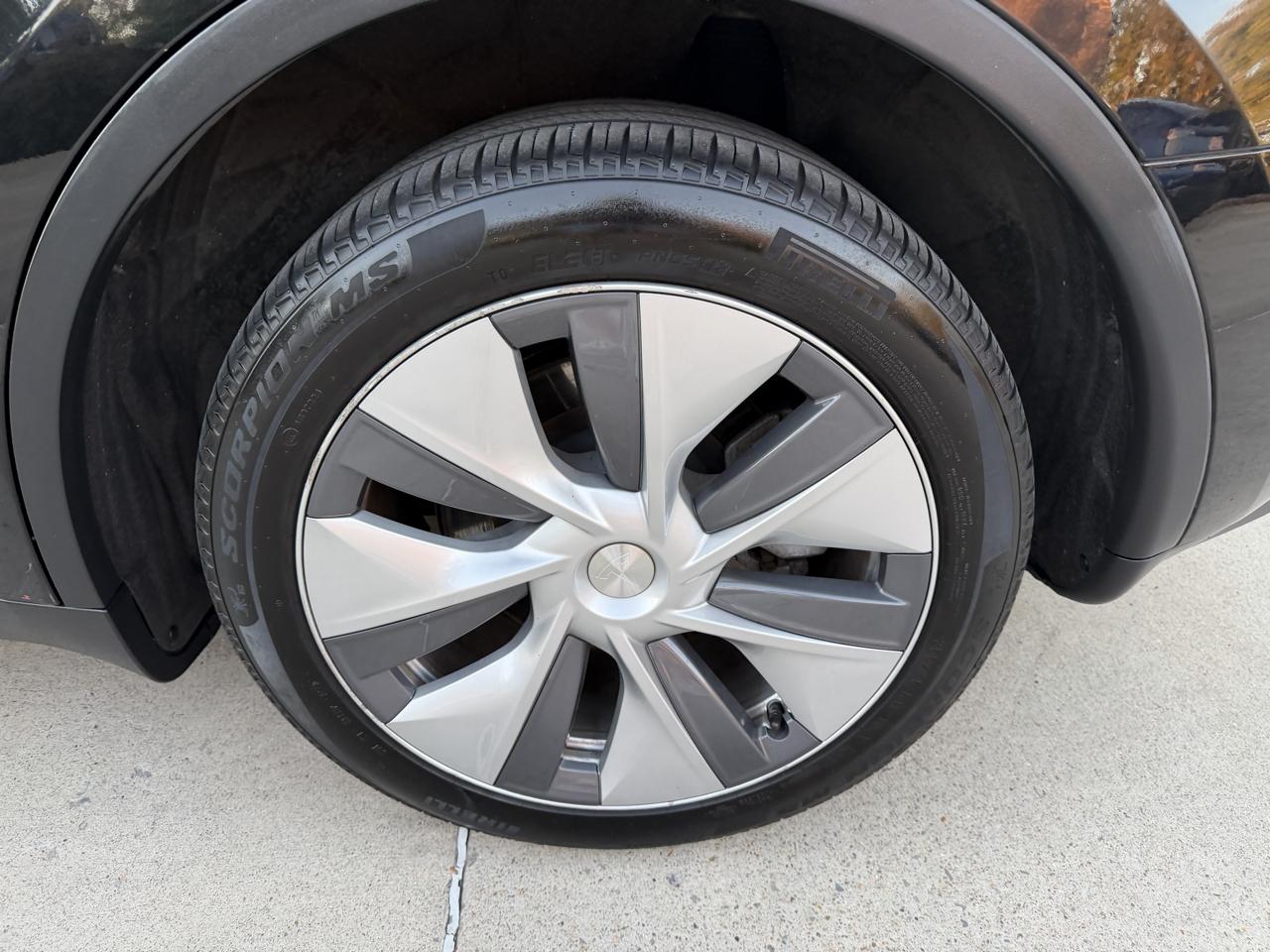Tesla Model Y Long Range AWD 2023