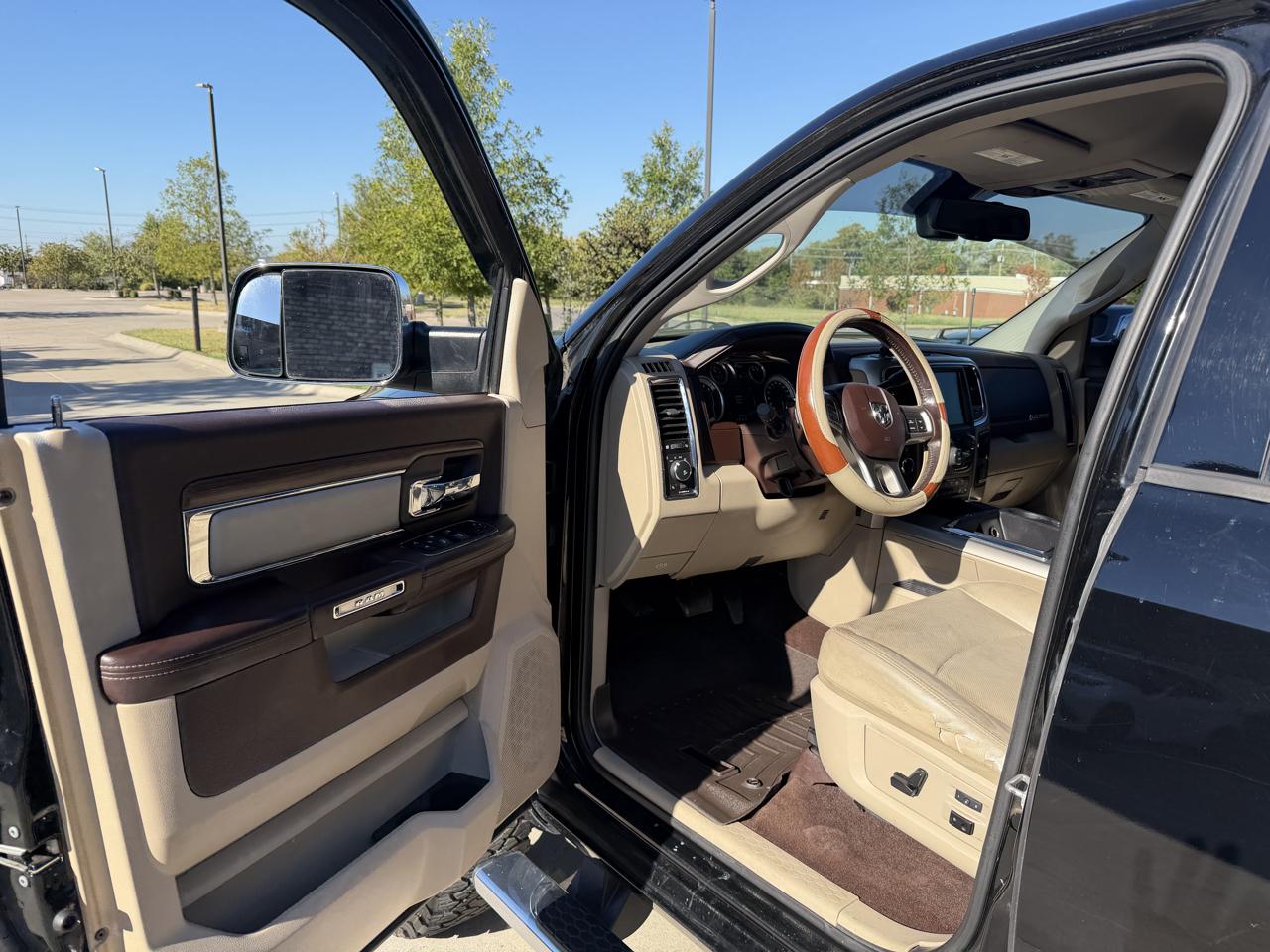 RAM 2500 4WD Crew Cab 149" Laramie 2014