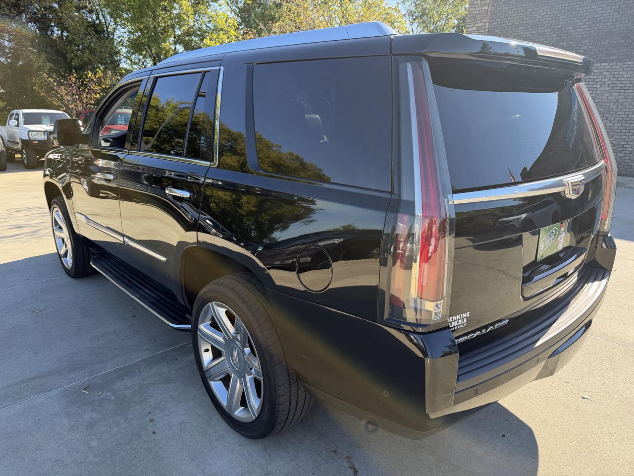 Cadillac Escalade 4WD 4dr Luxury 2020