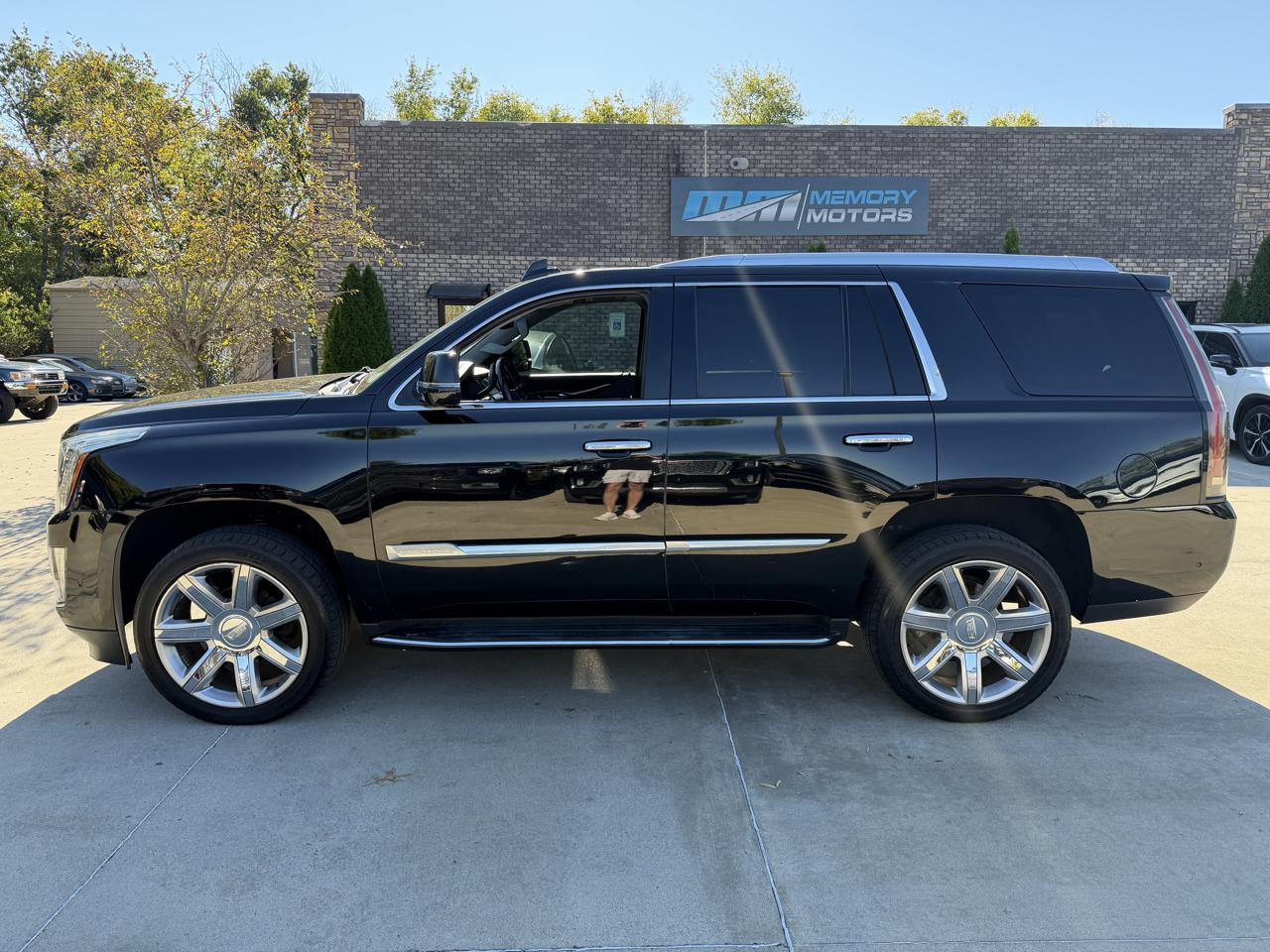 Cadillac Escalade 4WD 4dr Luxury 2020