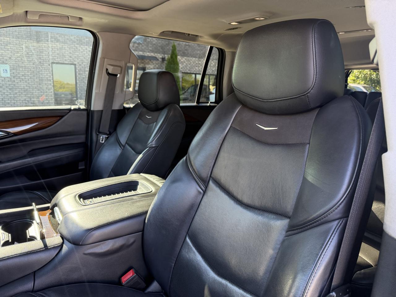 Cadillac Escalade 4WD 4dr Luxury 2020