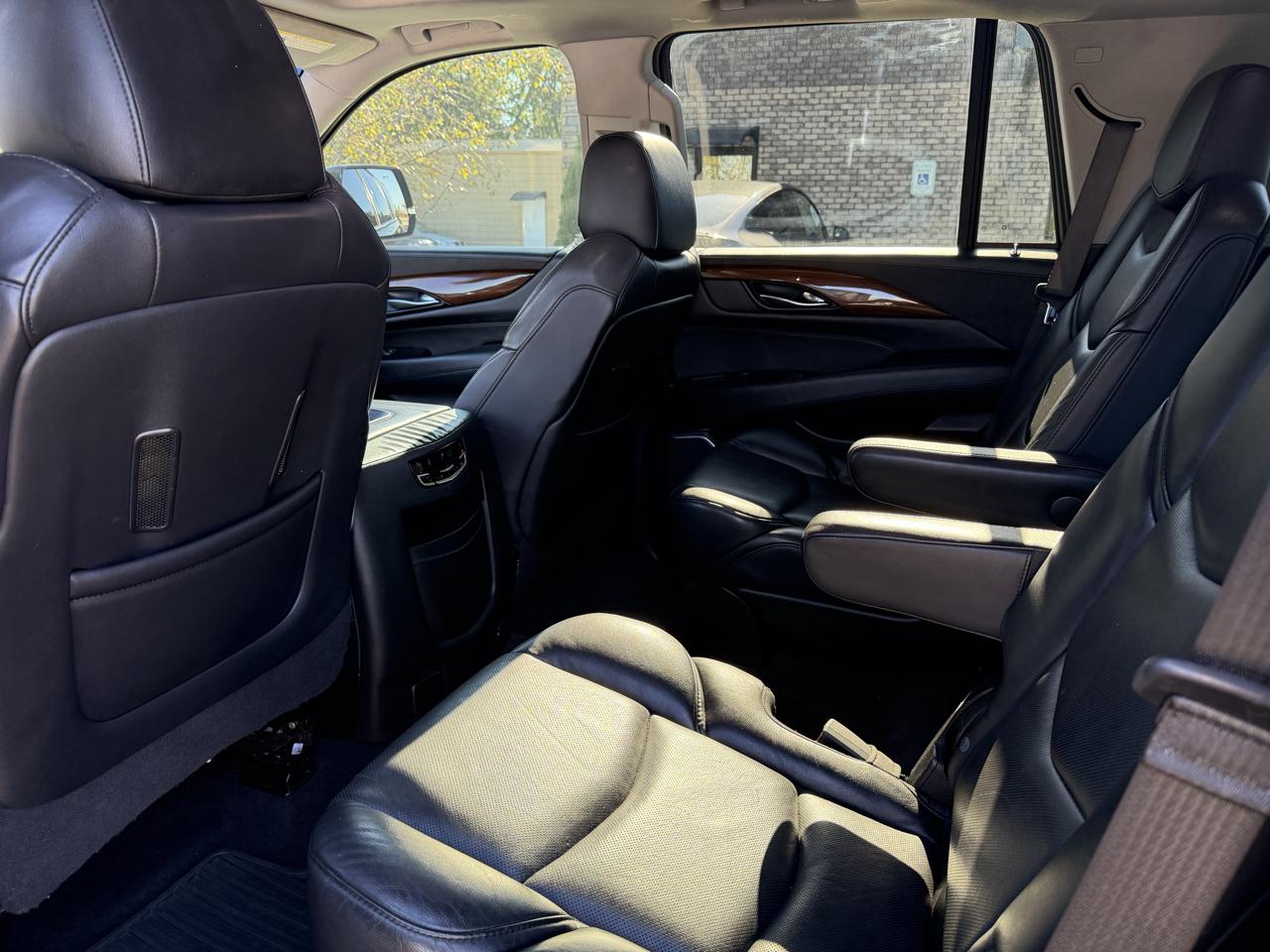 Cadillac Escalade 4WD 4dr Luxury 2020