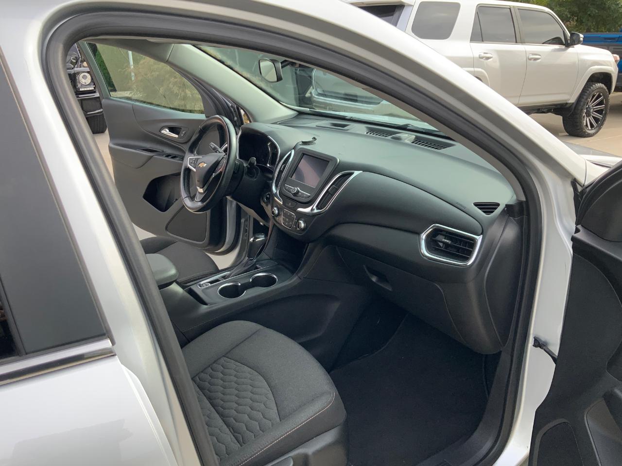 Chevrolet Equinox FWD 4dr LT w/1LT 2021