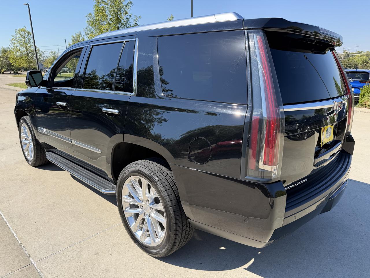 Cadillac Escalade 4WD 4dr Luxury 2020