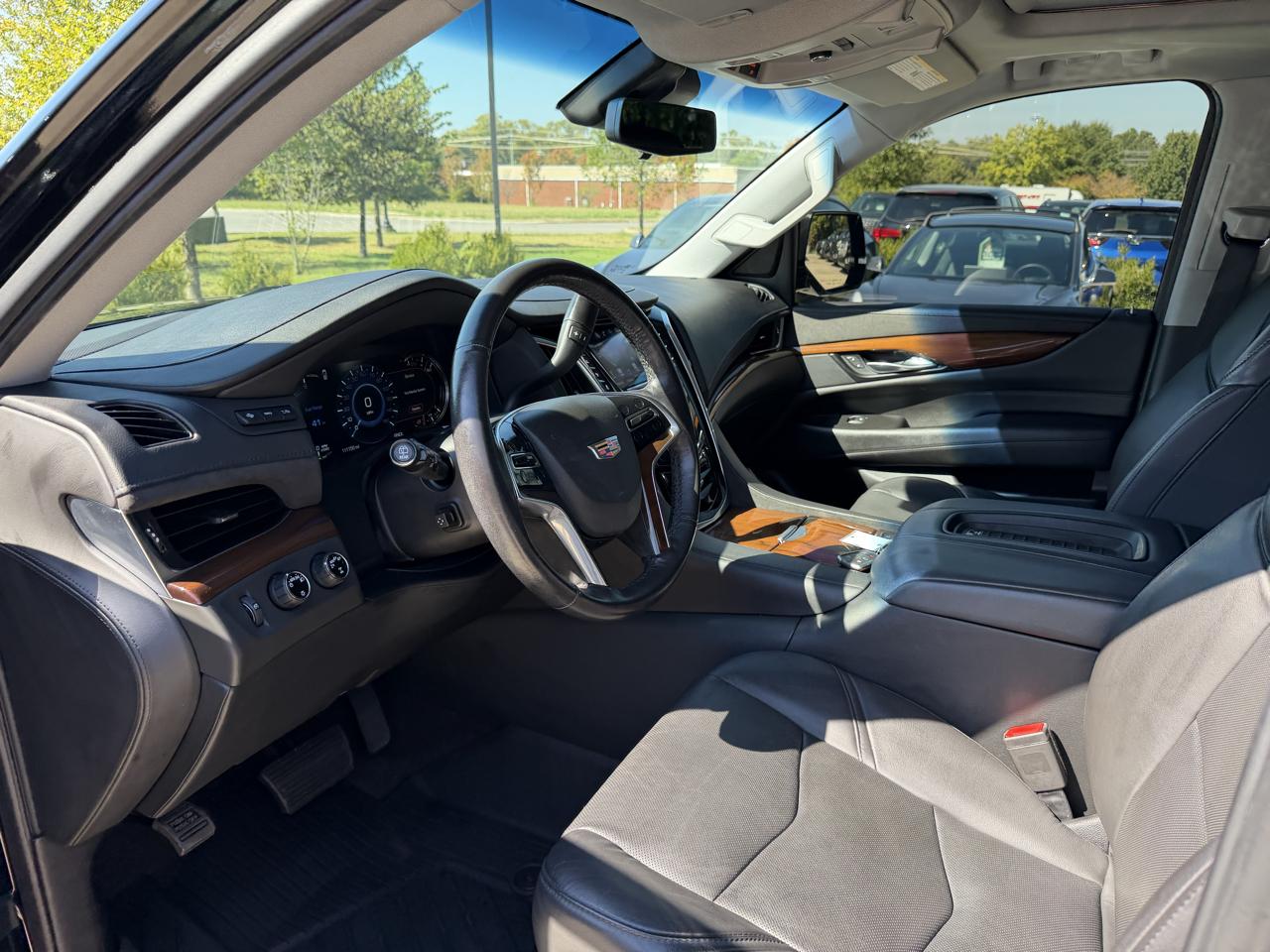 Cadillac Escalade 4WD 4dr Luxury 2020