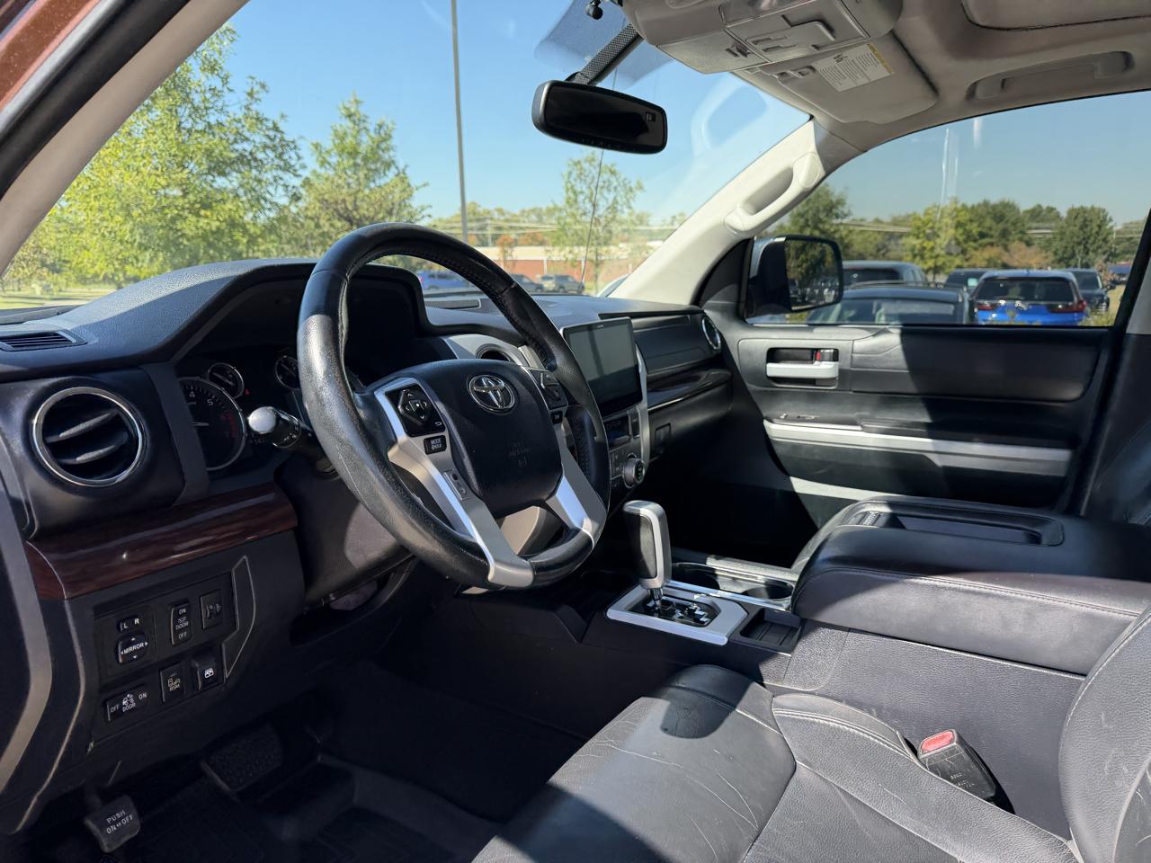 Toyota Tundra 2WD  2017