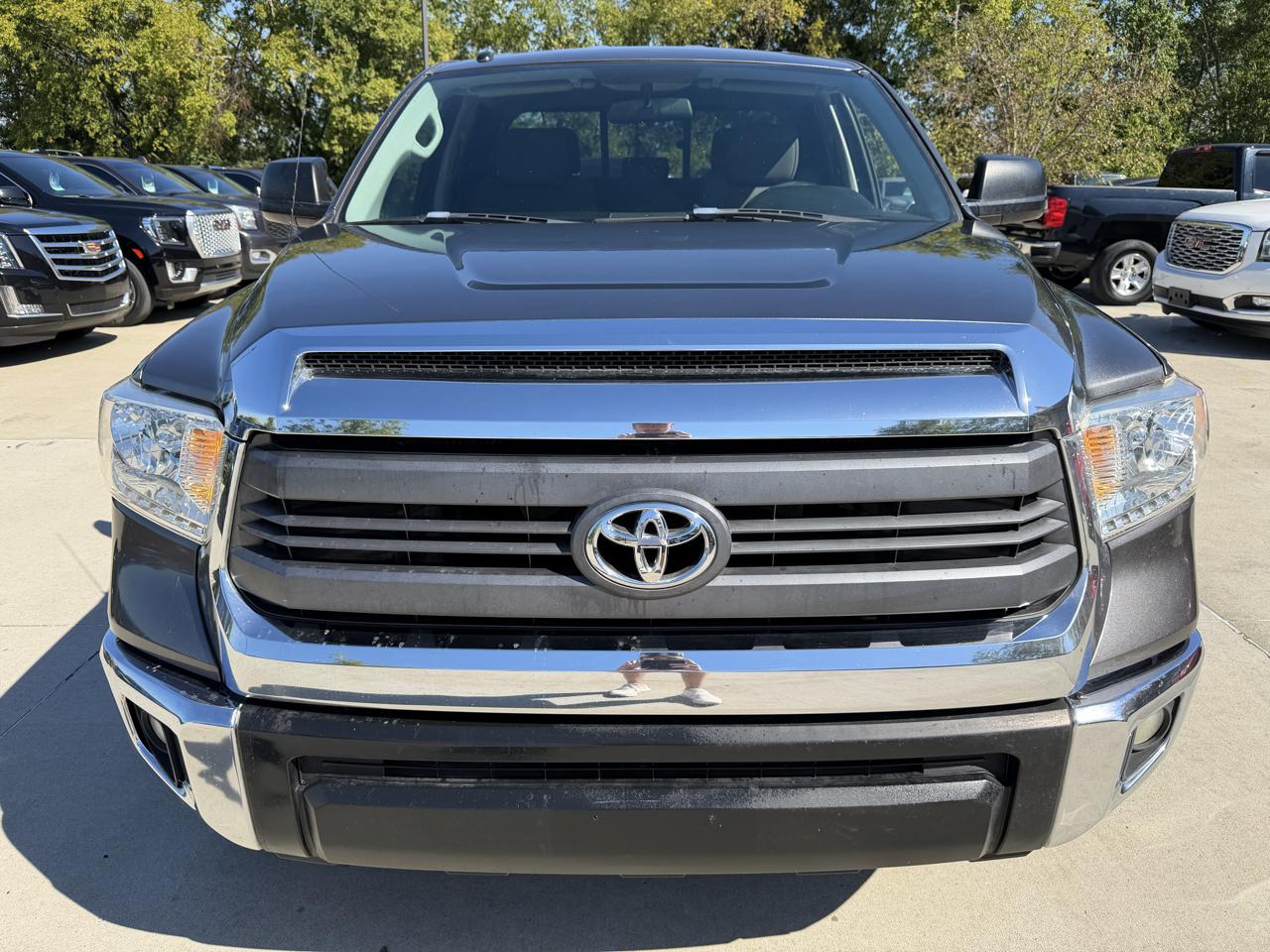 Toyota Tundra 2WD Truck  2015